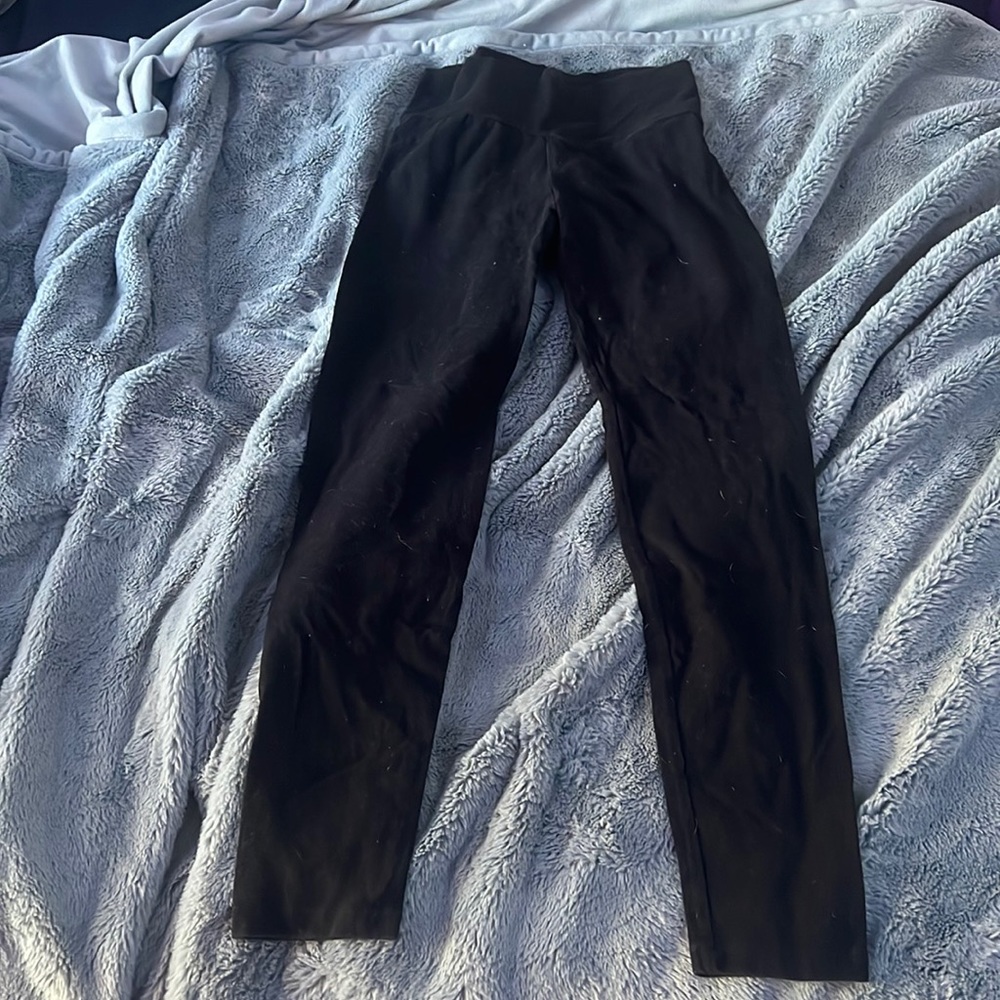 black leggings